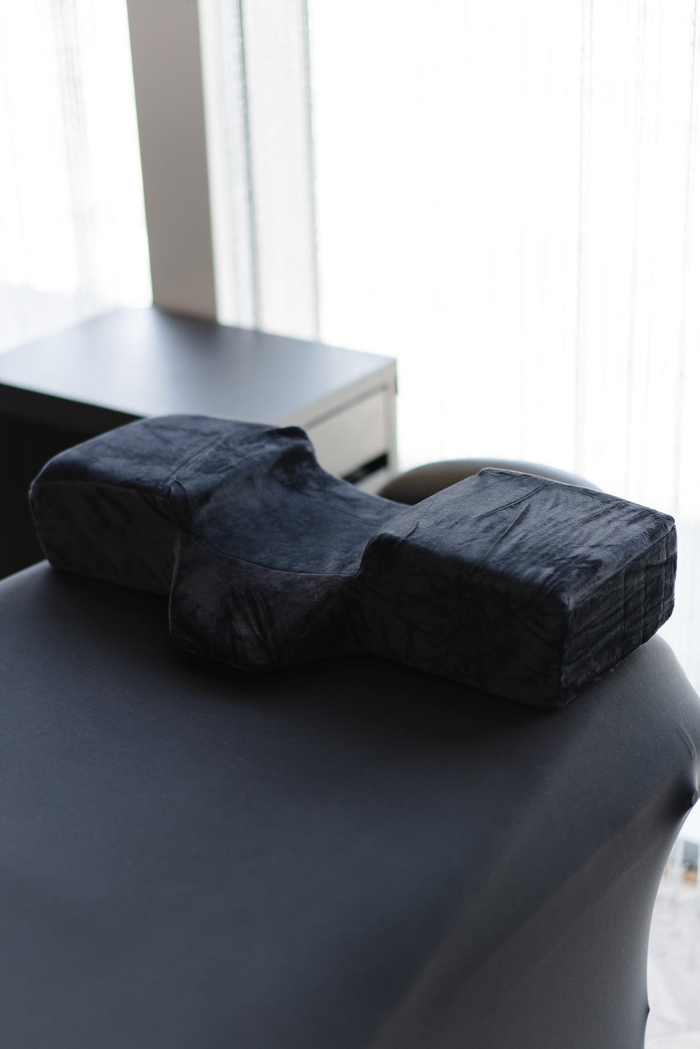 Shop Ergonomic Lash Pillow for Better Sleep Australia Glam Lash Pro
